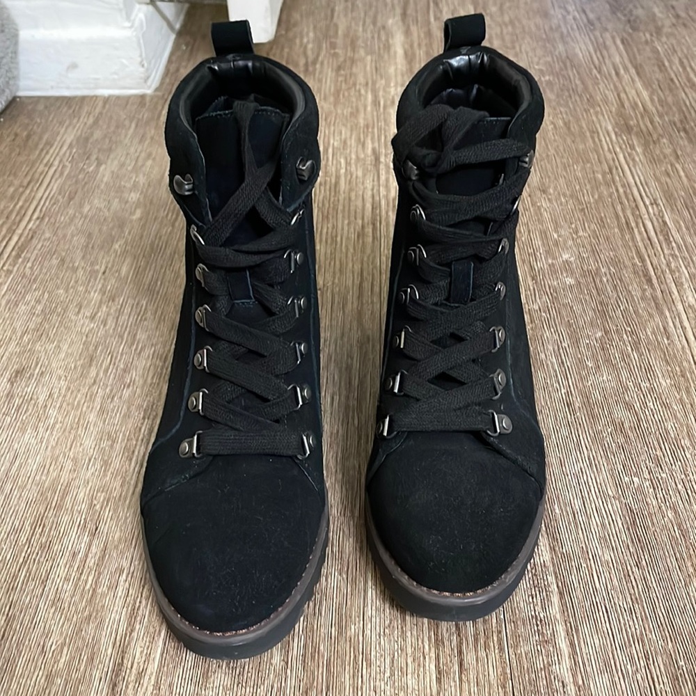Caslon boots, new condition